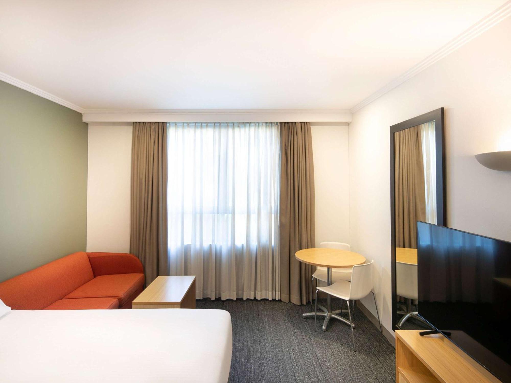 Mercure Sydney Macquarie Park Buitenkant foto